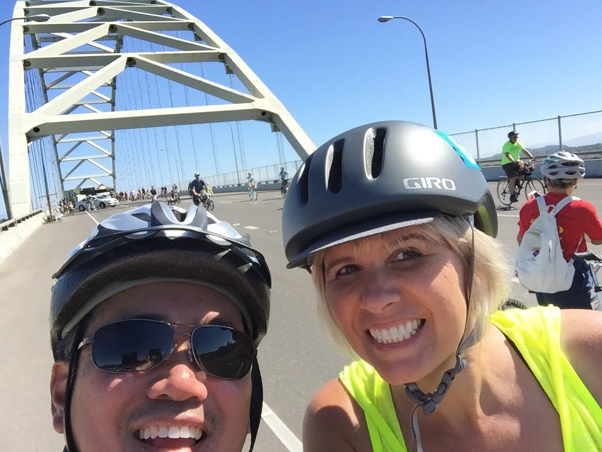 MyReviewGenie's tweet photo. @pdxpedpow @PointWestCU cool! We had fun riding @BridgePedal too! https://t.co/yCl3Mm515v