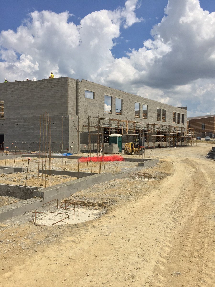 OHFacilities's tweet photo. Walls up! The new @fcsdfreshman building is looking mighty nice @FCSDNews @shp_leading @SkanskaUSA https://t.co/D67Aj7vUzi