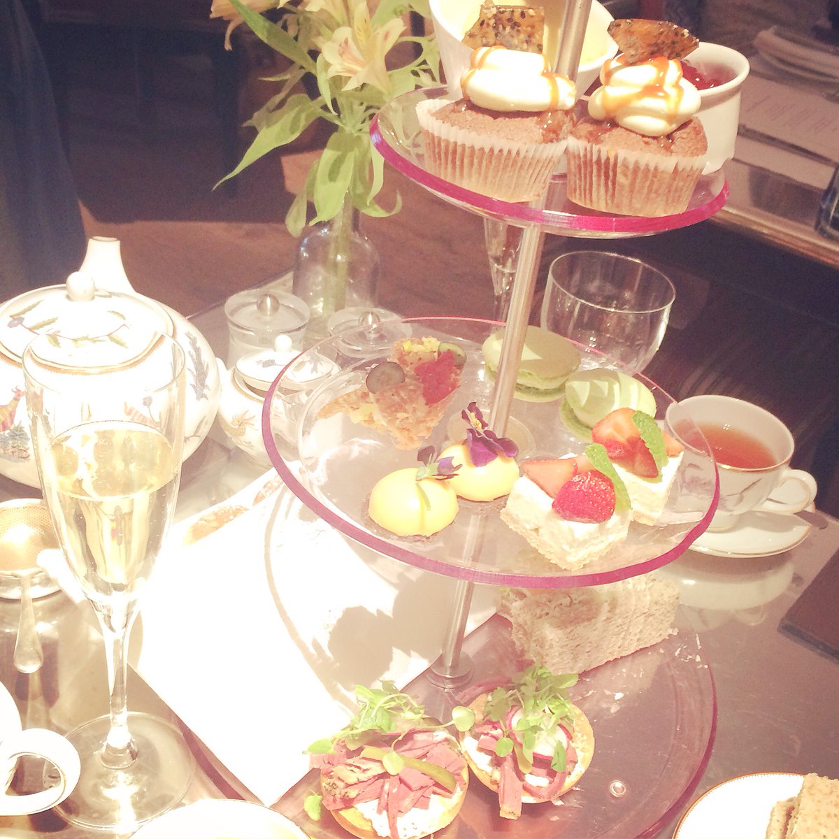 danaeBTS's tweet photo. Wonderful #afternoontea @Firmdale_Hotels #haymarkethotel -joining us at #bridestheshow this year https://t.co/WutRJQdxoo
