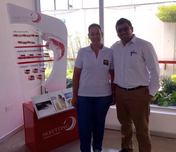 YahiraPiedrahit's tweet photo. De visita por #GISIS. Siempre es grato visitar las empresas de la industria de #ElMejorCamarondelMundo 👏🏼🍤🙋🏽 https://t.co/re00HxsZhJ