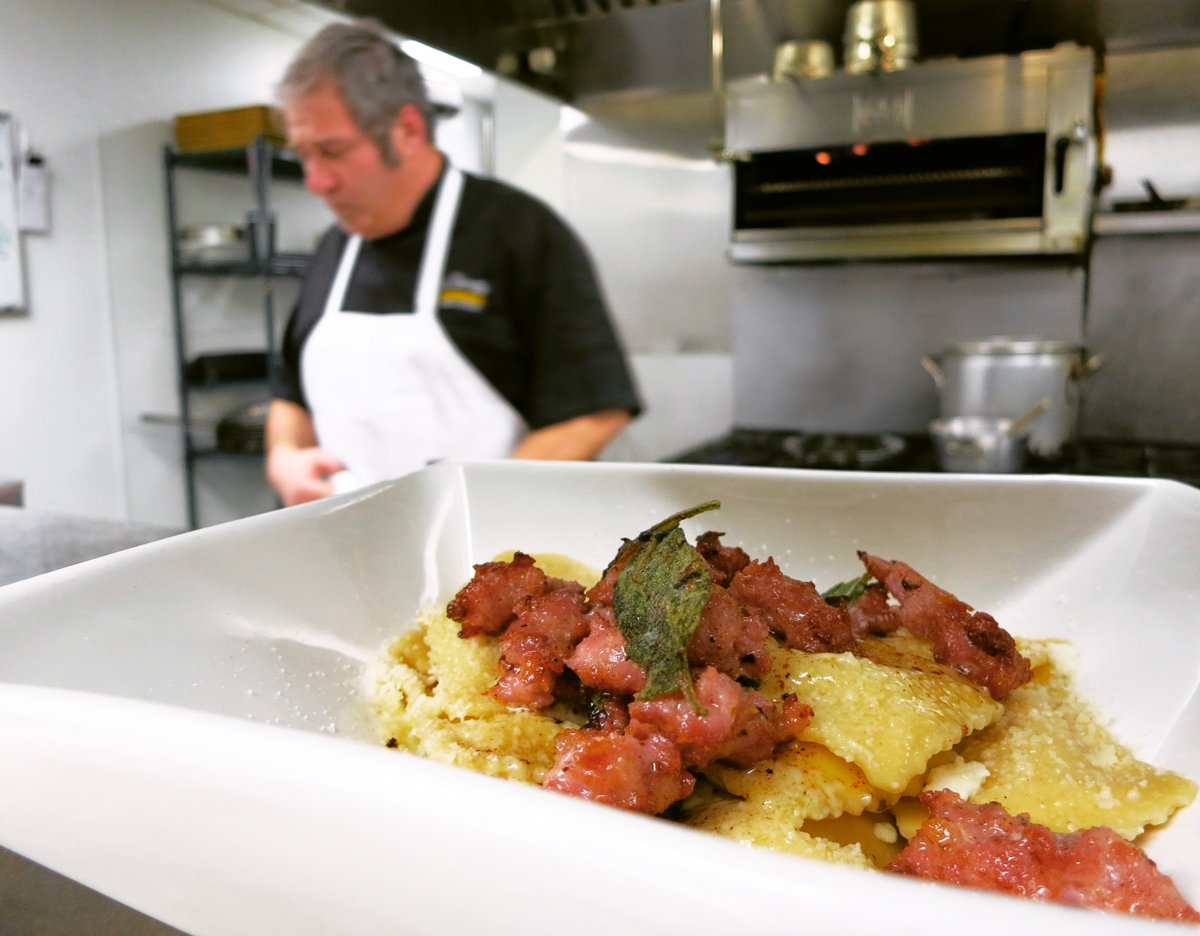 LaVecchiaReno's tweet photo. Ravioli Monday! $20 = a bowl of ravioli, salad or dessert, and a glass of house wine! #italian #localdeal #Reno https://t.co/jSxc6g8MoT