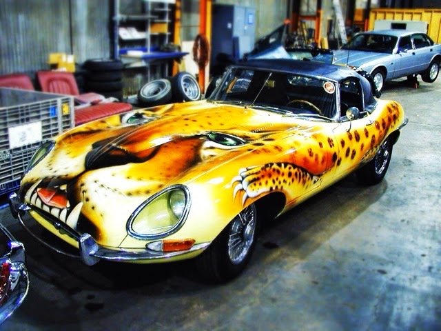 ShaferAuto's tweet photo. How NOT to Customise a Jaguar #2:
There is so much wrong with this! Where do we start?
#Jaguar #Fail #ShaferAuto https://t.co/2cxeo7qp1u