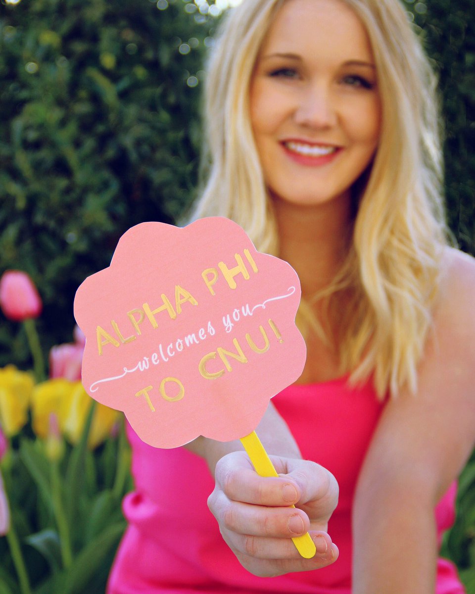 CNUAlphaPhi's tweet photo. Alpha Phi is so excited to welcome the Class of 2020 to CNU. Have a great Welcome Week! #CNU2020 #CNUAlphaPhi https://t.co/0O9xQXBxsi