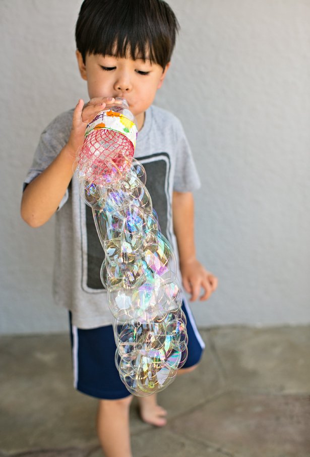 hell0Wonderful's tweet photo. Turning trash to treasure! This #DIY bottle blower becomes a fun #recycledproject. https://t.co/rWypFngMaR https://t.co/42WCSlhzRp