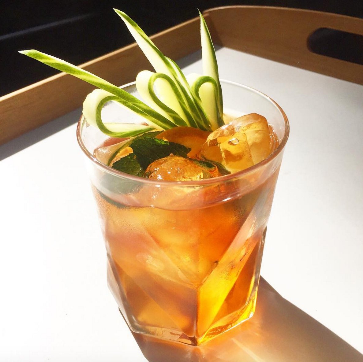 Yesitskale's tweet photo. Somewhere between Monday afternoon and Tuesday morning is the perfect place for a delicious cocktail #itskaleLIFE 🍹 https://t.co/5NxZyVD1Tp