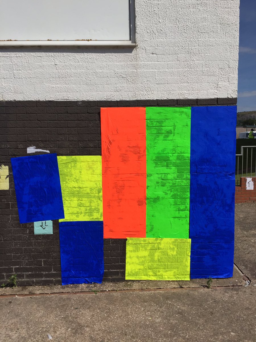 _OwenGriffiths_'s tweet image. Colour options &amp;amp; ideas being explored with sugar paste @CallLlandudno @CartrefiConwy #workshopactivity #newpalette