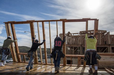 ConstructConnx's tweet photo. Home Builders’ Confidence Rises https://t.co/D1HAduJcb8 #economy #construction | @WSJ + @JMitchellWSJ https://t.co/C979SDN248