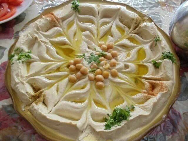 Thaqafnafsak's tweet photo. طريقة عمل سلطة حمص سريعة ولذيذة 
#سلطة #سلطة_حمص  #وصفة
https://t.co/4XgS4xmNfX https://t.co/tqtZXFcozF