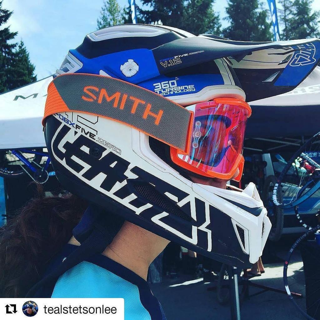 officialleatt's tweet image. @tealstetsonlee looking pretty fresh in our #LeattProtection helmet. #LeattFamily #bike #D… ift.tt/2bcvJZb