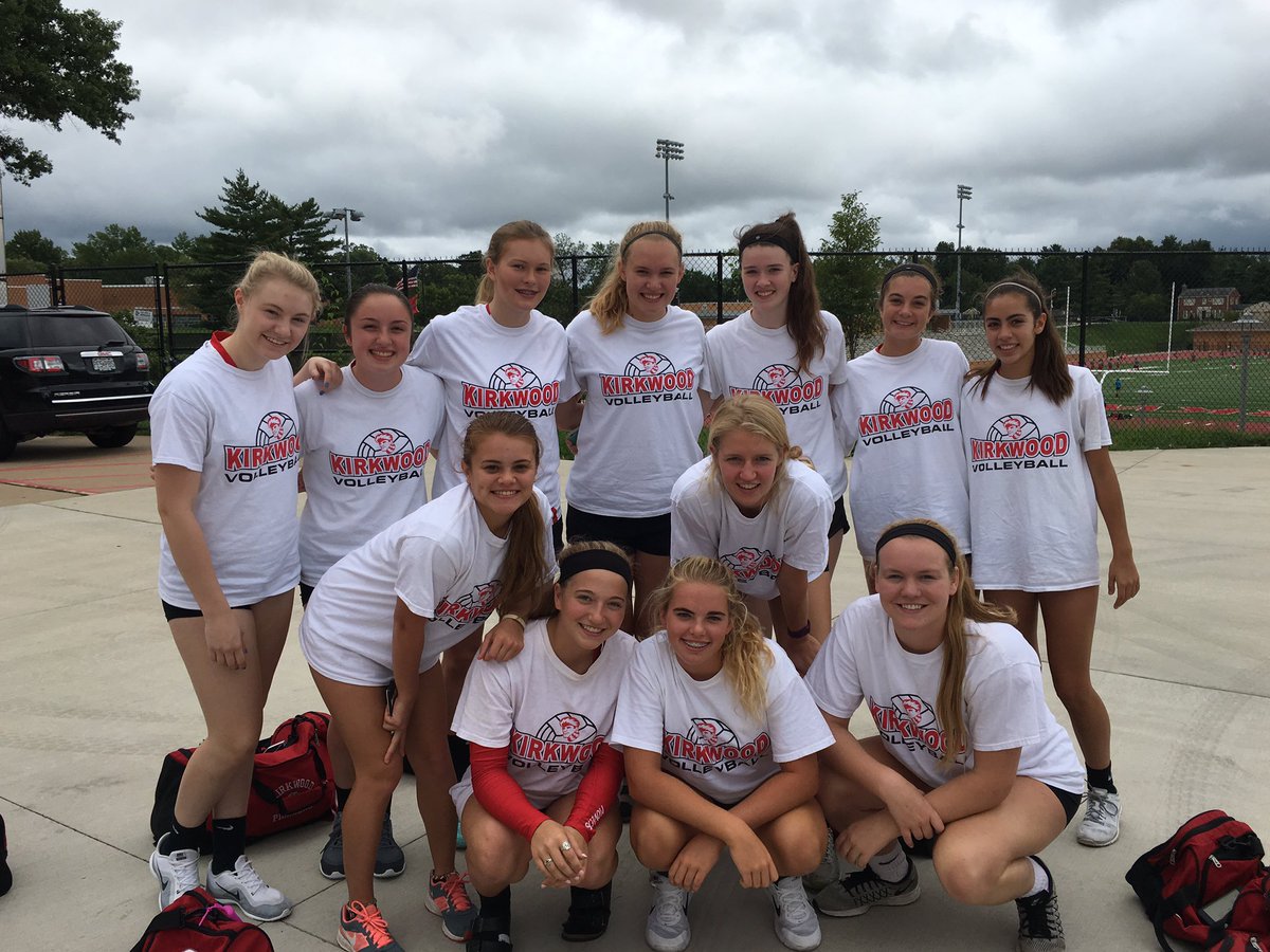 woodvolleyball's tweet photo. Varsity is headed to Howell tonight for a jamboree! Starts at 5:00. $1 to get in the door. #2016vball #letsgowood https://t.co/BeCWY6pO3H