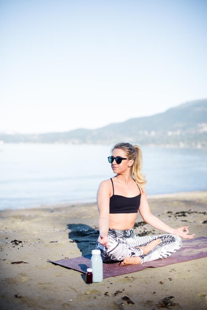 OtterBox's tweet photo. May your #NationalRelaxationDay be as zen as OtterBox Ambassador @langstonnatalie's. https://t.co/0kar6FP6m9