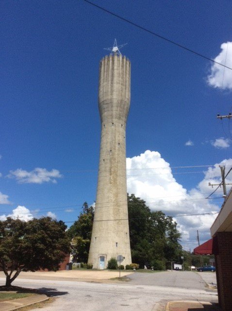 SenatorTimScott's tweet image. Belton's standpipe-style water tower is 155 ft tall. It is used by pilots to identify their location. #50DaysofSC