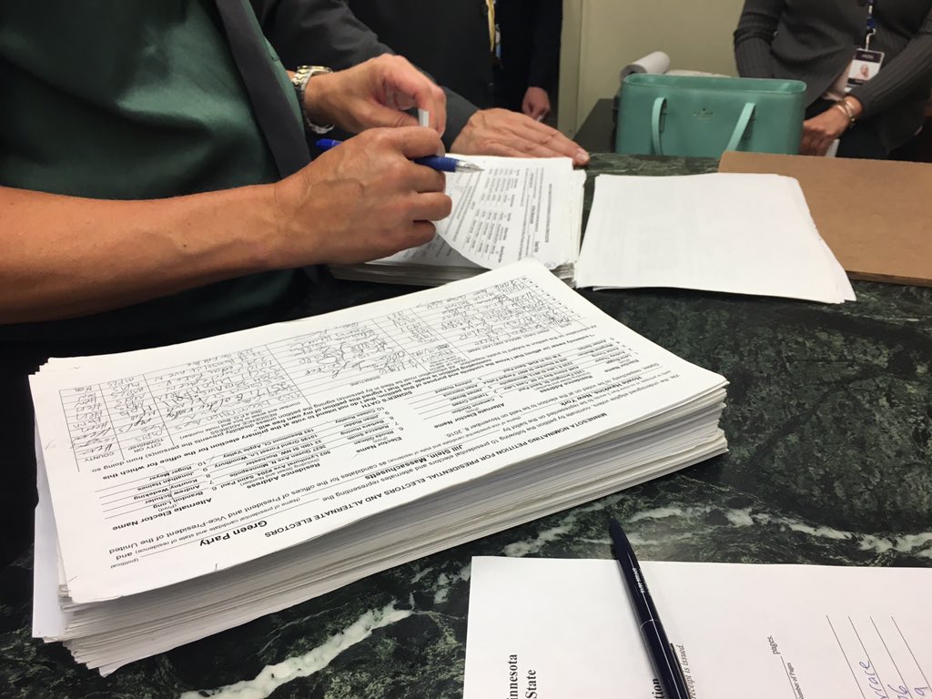 MnGreens's tweet photo. Our petitions to put @DrJillStein on the ballot are being counted now! Approximately 6,700 signatures turned in! https://t.co/W7sDKXMgRC