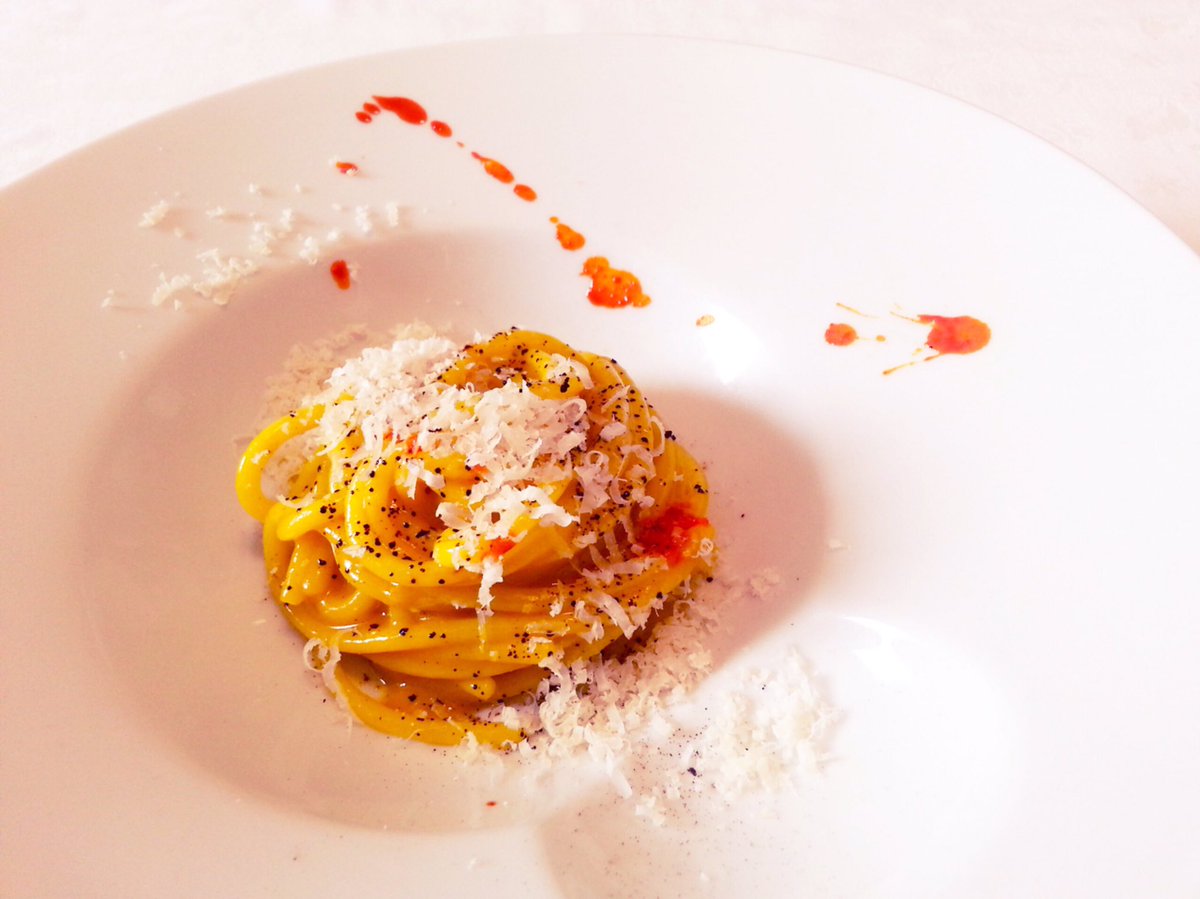 AngeloGioia8's tweet photo. Sbaam! #MaxAlajmo #topchef #gourmet #ZafferanoeLiquirizia https://t.co/2t5yjEvO79
