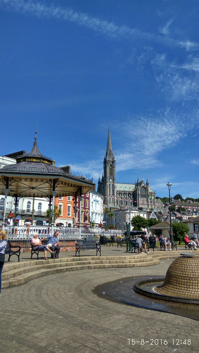 AndreaLG21's tweet photo. Cobh https://t.co/jIIlKIdxMS