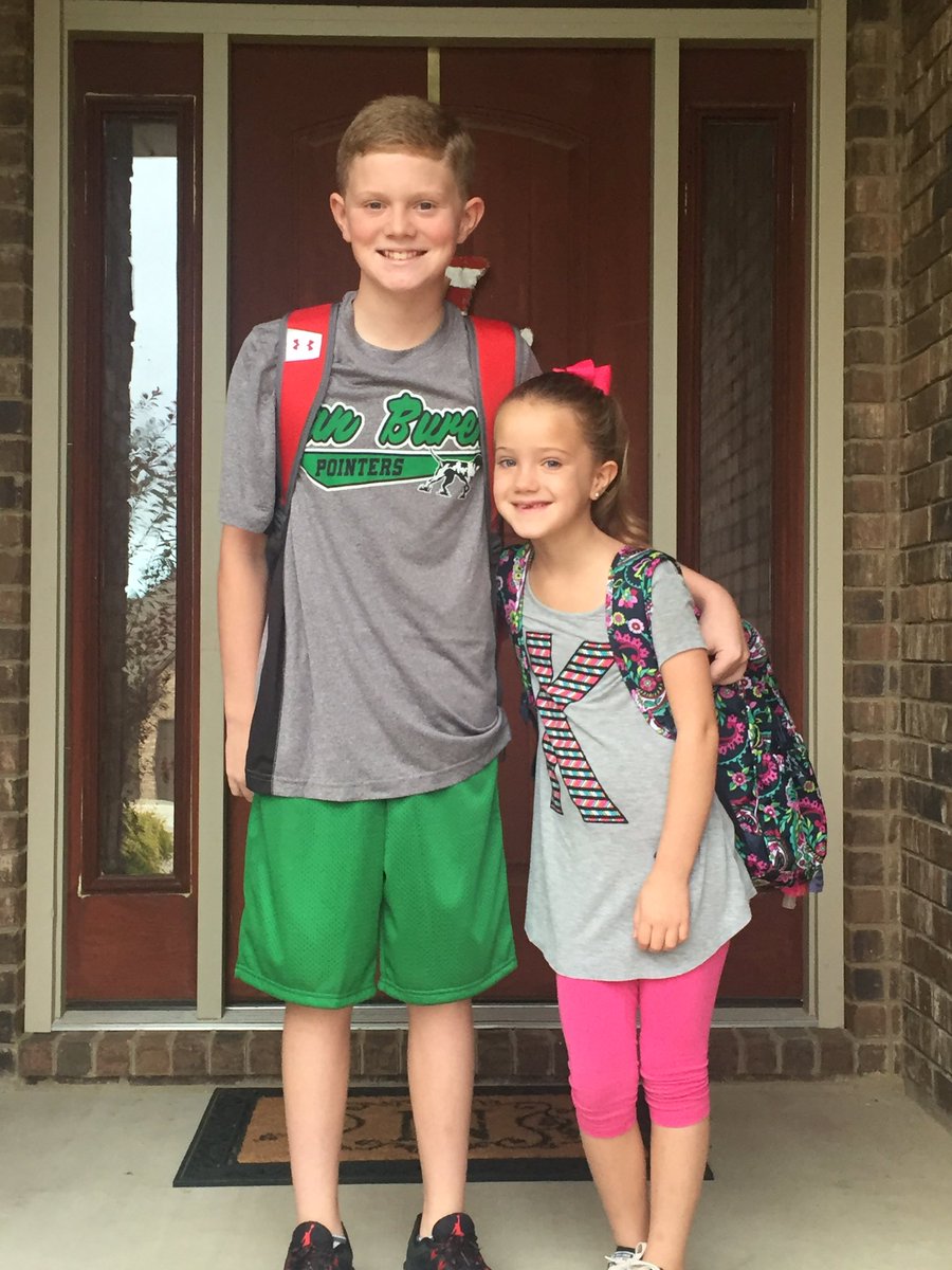 dawnlnichols's tweet photo. First day of 6th grade and 1st grade! #firstdayVB. https://t.co/CGrFSJd7Qa