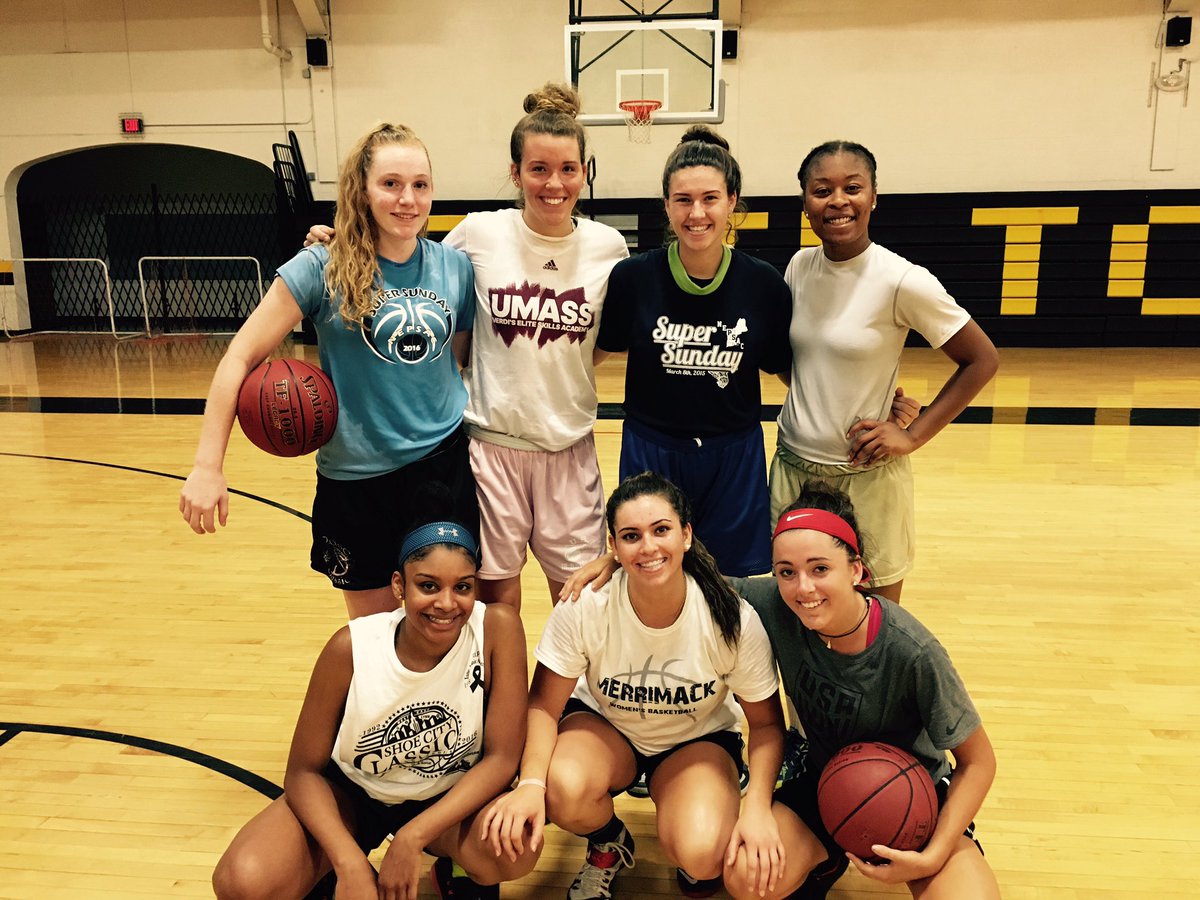 TiltonGVHoops's tweet photo. Had a great crew today for a workout! #wegotbetter #lovethem #missingtheothers https://t.co/J9ZTZJK6NF