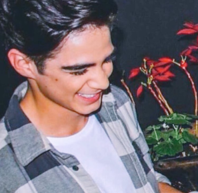 ExperienceCD9's tweet photo. Me gusta esa sonrisa 

RT RT RT RT 😎💪🏼

#CD9 #JosCanelaTrendy #IFeelAlive #CD9Video #KCAMexico https://t.co/s4oRx280Kc