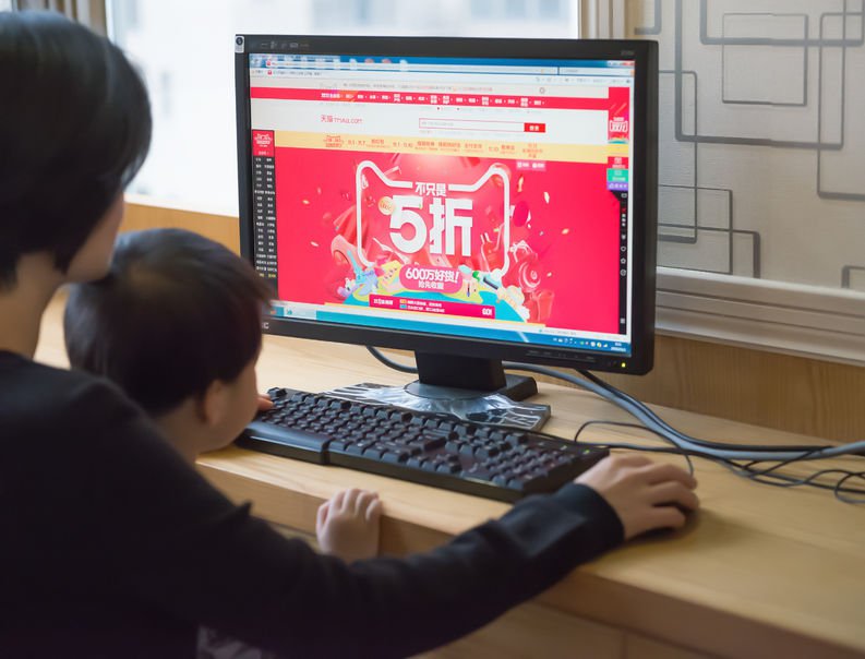 LocalizerHQ's tweet image. Break into the #Chinese #ecommerce space with these handy tips! #localization #translation
bit.ly/29U4YMH