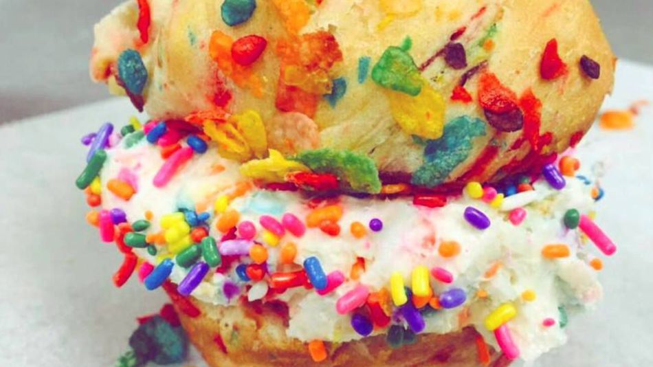 MashableFood's tweet photo. This food trend proves we really have gone too far https://t.co/Q4qT1zp4Mf https://t.co/l7WAGsfdEK