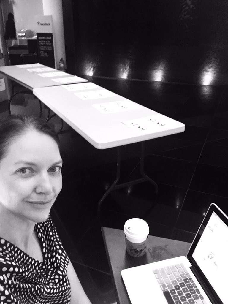 SFSAdvancement's tweet photo. #teamwork the advancement mobile office location- #schoolspirit #spiritshop #newPEkit #notasktoosmall https://t.co/qS0nuvCOlH
