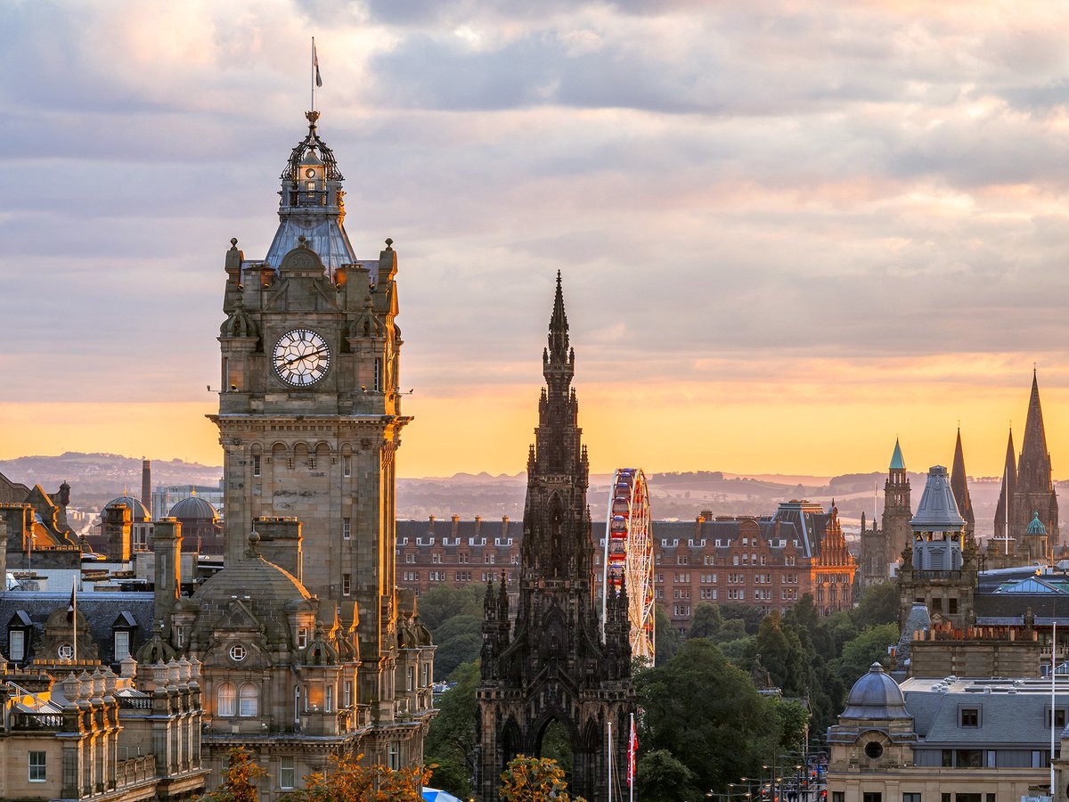 CNTraveler's tweet photo. These are officially the friendliest (and unfriendliest) cities in the world https://t.co/wyznX88GcF https://t.co/3Tu3t9Wled