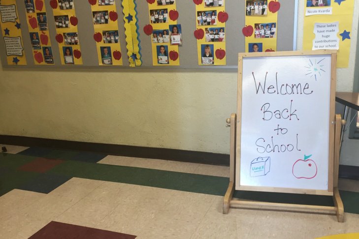 KPCC's tweet photo. Scenes and sounds from the first day of school in Burbank https://t.co/abBntDgtJJ https://t.co/PLeATQAgDQ