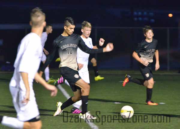 OzarksOzone's tweet image. PICTURES: Camdenton Soccer Jamboree with Bolivar &amp;amp; Lebanon - bit.ly/2bAvEn6