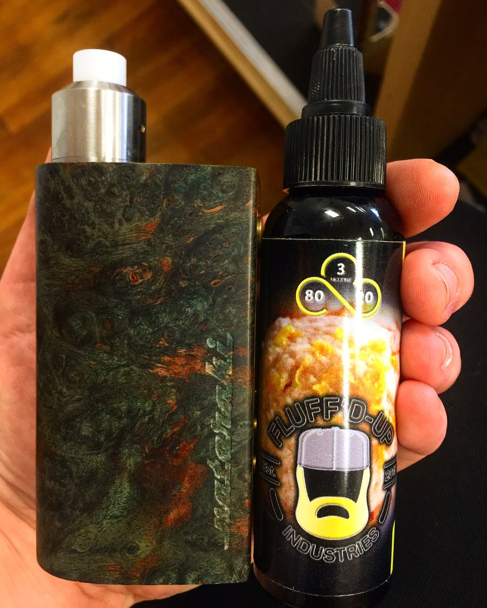 Anyone have a cotton candy rig v2 set up. I'm trying to trade this stab wood for one. My loss your gain #vape #vapes