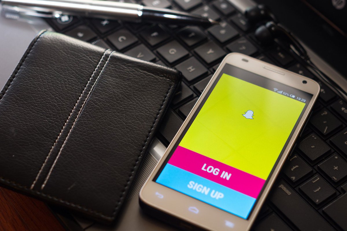 DubaiNetworkers's tweet photo. In this article, you’ll discover a four-step plan to get your business started on Snapchat: https://t.co/rVqSJ5qkEA https://t.co/sO5dRFgnzo