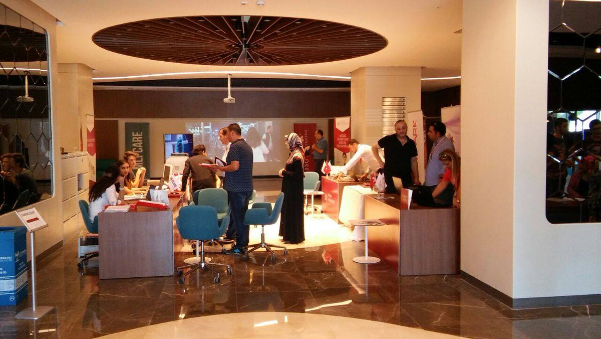 #İSÜ Kayıt Günleri Başladı 
15 - 19 Ağustos tarihlerinde Topkapı Sağlık Kampüsü'ndeyiz
#İstinyeÜniversitesi