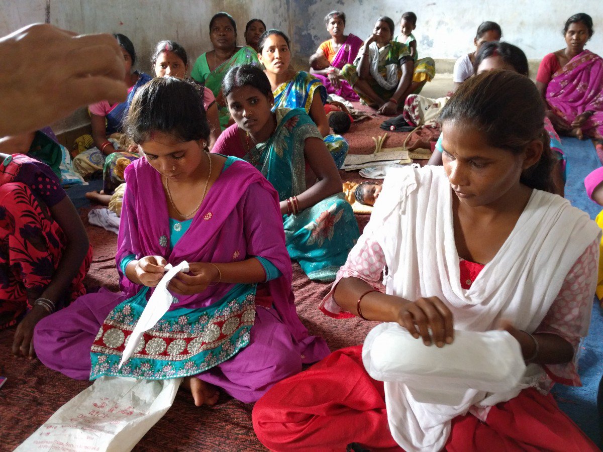 ForbesAsia's tweet photo. .@SaathiPads: The MIT startup giving Indian women access to biodegradable sanitary pads https://t.co/gyfDN3pszu https://t.co/Zv1IbLFaXG