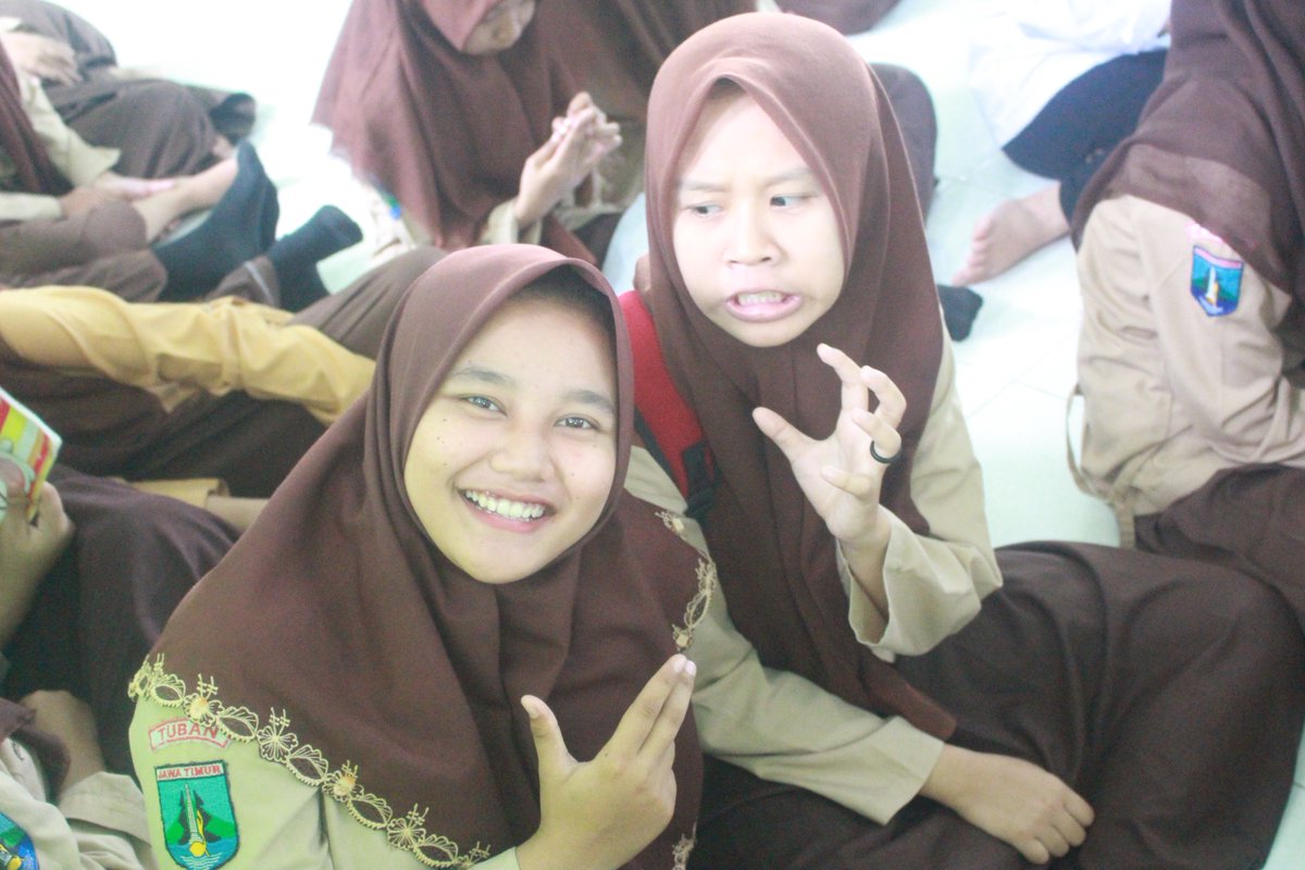 nina_zulfa's tweet photo. sesuatu yang tak mungkin bisa untuk diulang
#yesterdayhistory https://t.co/BAoWy358eC