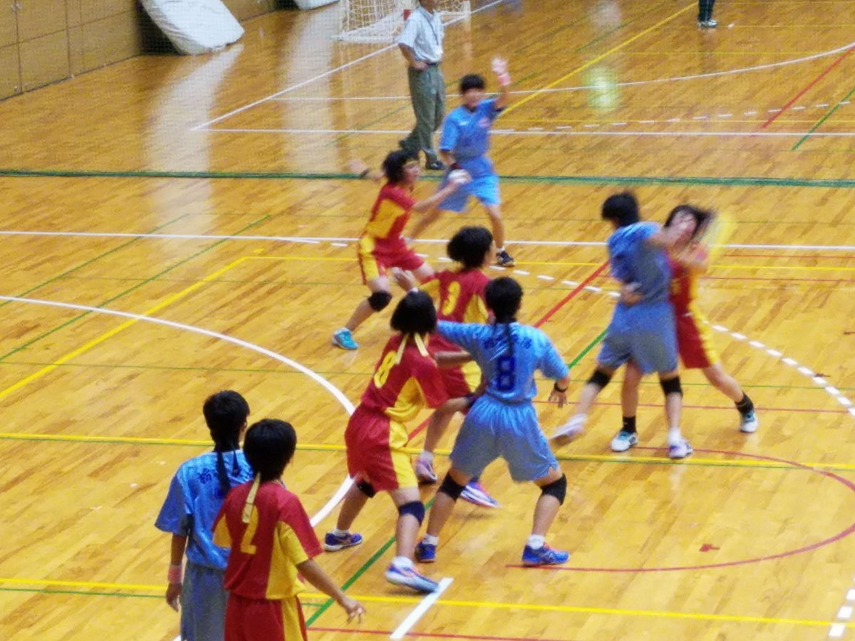 守谷市シティプロモーション けやき台中学校ハンドボール部が 関東大会で男女とも準決勝に進出 男子は見事第3位で全国大会に出場決定 おめでとうございます 女子は代表決定戦で惜敗 選手の皆さん おつかれさまでした T Co 7utvricjjs