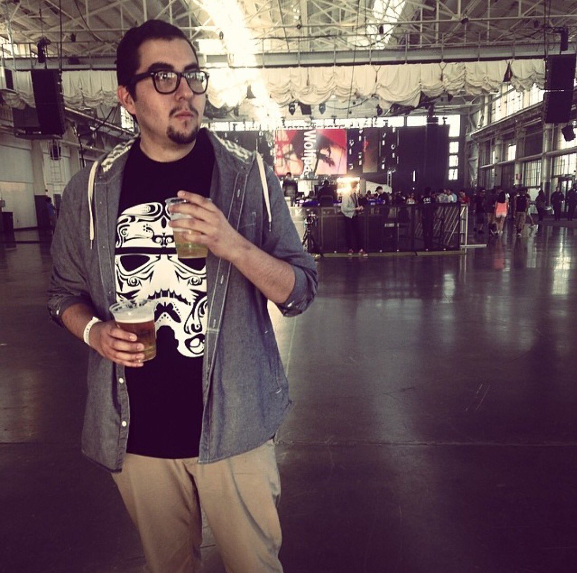 WildWild_WEZ's tweet image. My first rave #Throwy