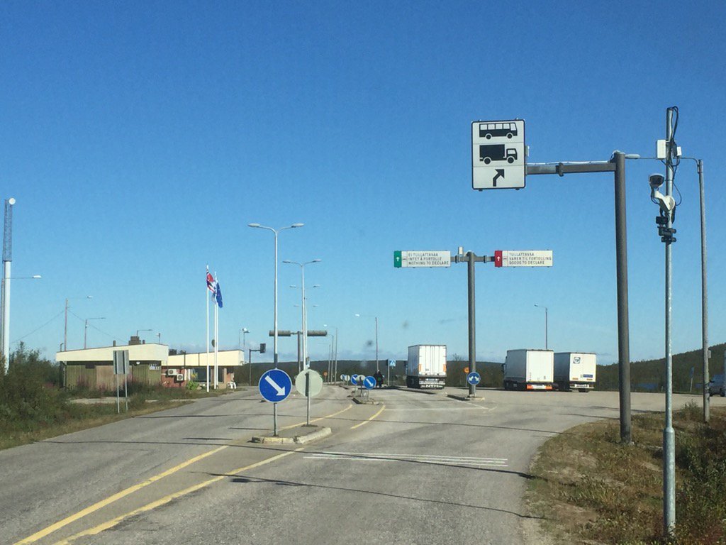 Strategiamatkalla pohjoisessa, Norjan raja ylitetty.