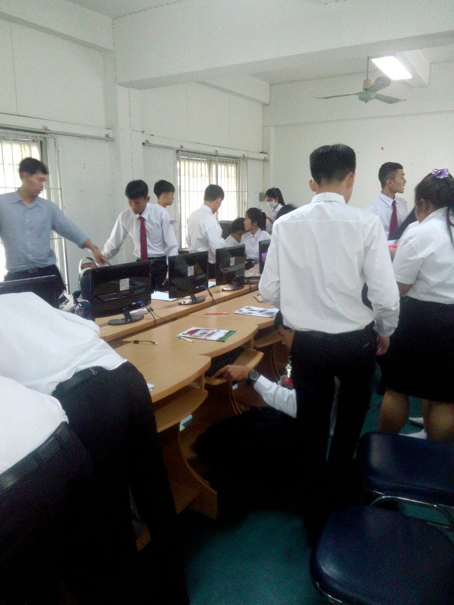 mmini16_'s tweet photo. วุ่นวายยไรกันน 😌😌
#LPRU #COM_ED https://t.co/E7MetSLEvy