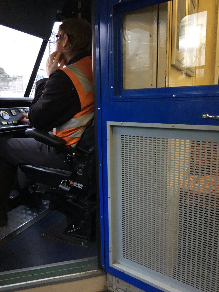 martini_ma's tweet photo. @yarratrams are tram driver doors supposed to be open? I'm pretty sure that's a hazard https://t.co/MUqp3HFmWM