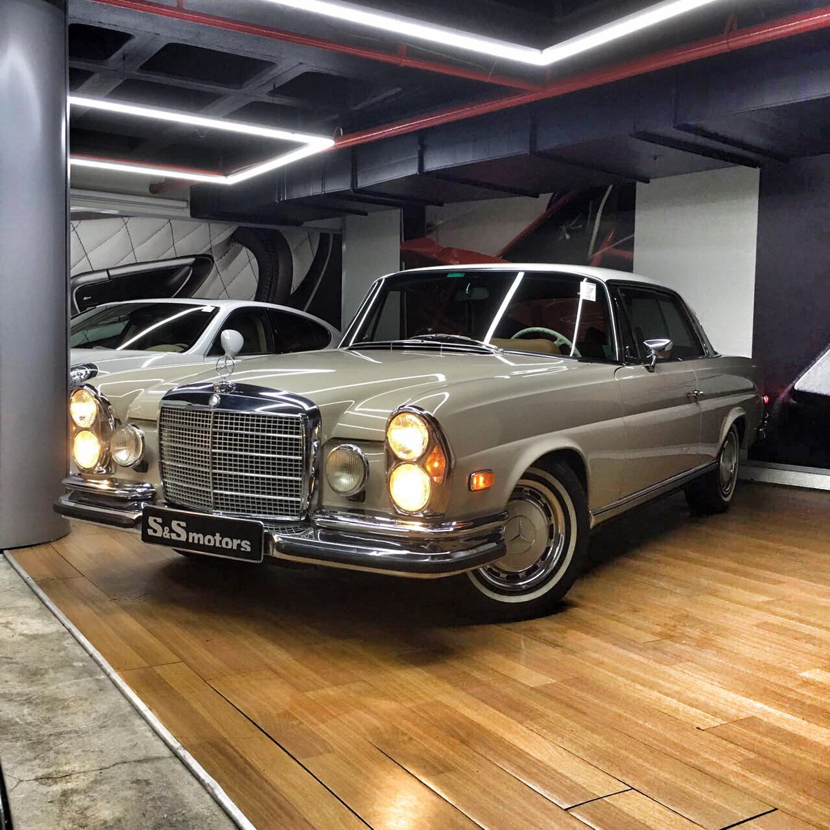 SSmotors's tweet image. #OldTimer #ClassicSoul #FrameOff #biggestselection #biggestcollection #NoWhereElse