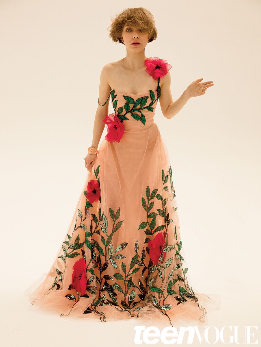 TeenVogue's tweet image. #ForGirlsByGirls Issue! How @tavitulle took over fashion, Broadway and the entire internet tnvge.co/1nhCGbq