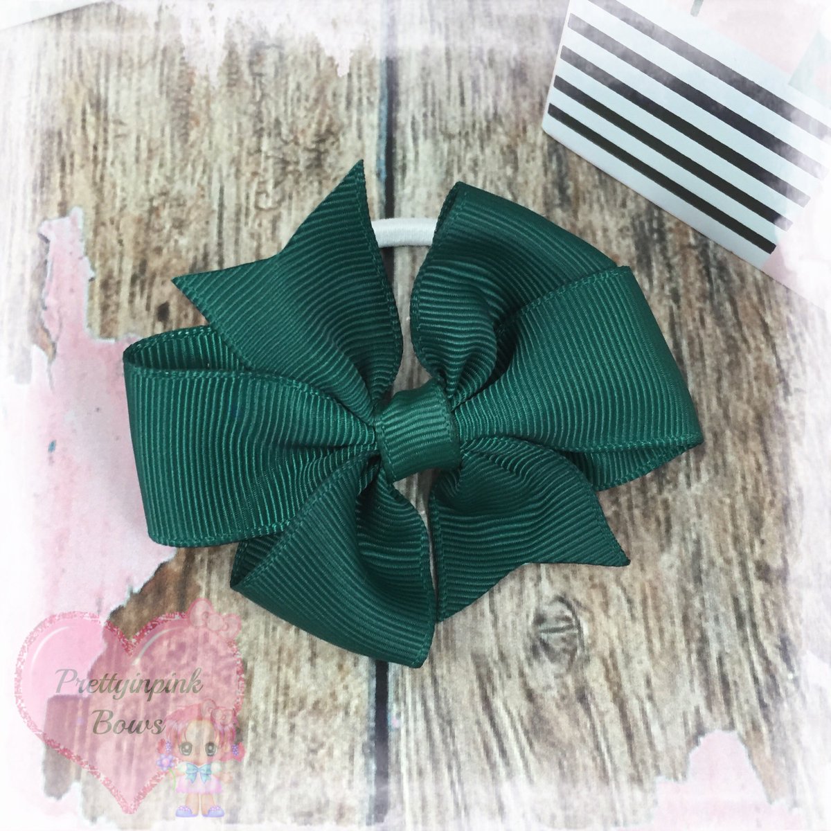 prettyinpinkbow's tweet photo. #green💚 #green💚 #green💚  #adore #bows https://t.co/PWZBmSBphi