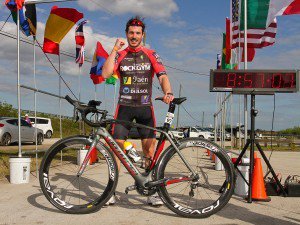 .<a href="/JuanmaLifeStyle/">Juanma Gutiérrez</a> único andaluz de la historia en un Campeonato del Mundo #UltraMan #Jaén 
 orgullososdejaen.es/2016/08/el-tri…
