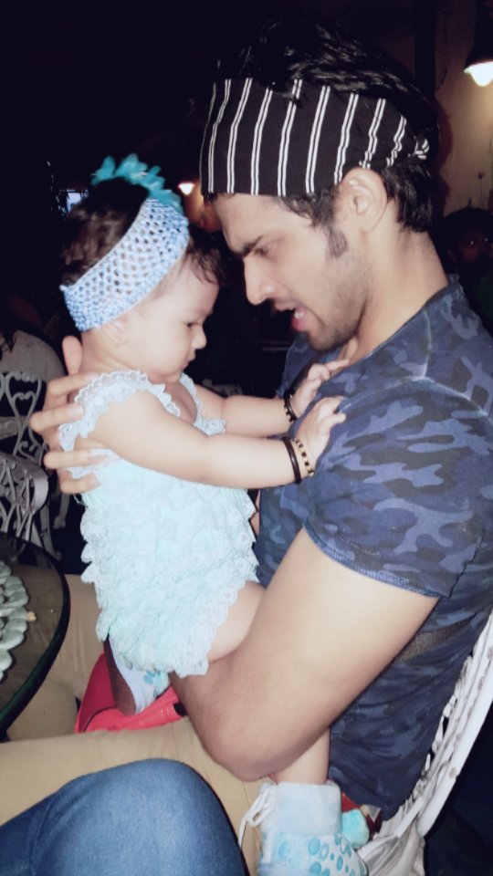 LaghateParth's tweet photo. Intently listening to my convo ...#nitara https://t.co/WhmvfeV7PR