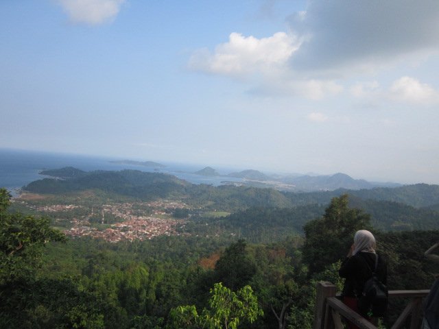 tria_05's tweet photo. muncak tirtayasa #indahnyalampung https://t.co/ohG6qB3XmJ
