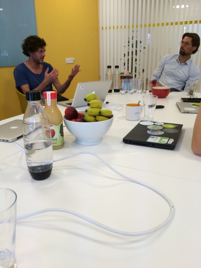 Tim doing the #adhese talk to el grande #adform chief Gustav :-)