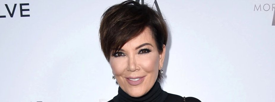 Kris Jenner treated by medics after horror car smash on LA freeway thesun.uk/6012B0Z5A