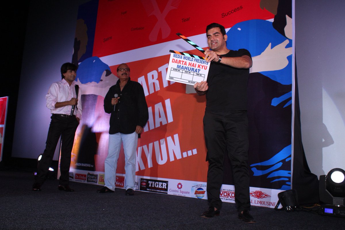 cinespeaks1's tweet photo. Star studded Mahurat of Hindi feature film "Darta Hai Kyu"
https://t.co/eGmli7NGXA https://t.co/fJM1fe80cb