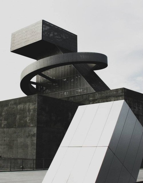 Archillect tweet media
