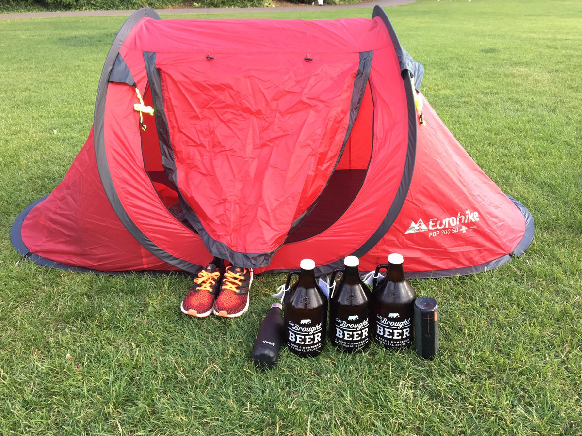 LimitlessLDN's tweet image. A beer tent. A 2-wheeled single-speed steel version of each runner. And 2 jolly sprinters. Thanks for coming folks!