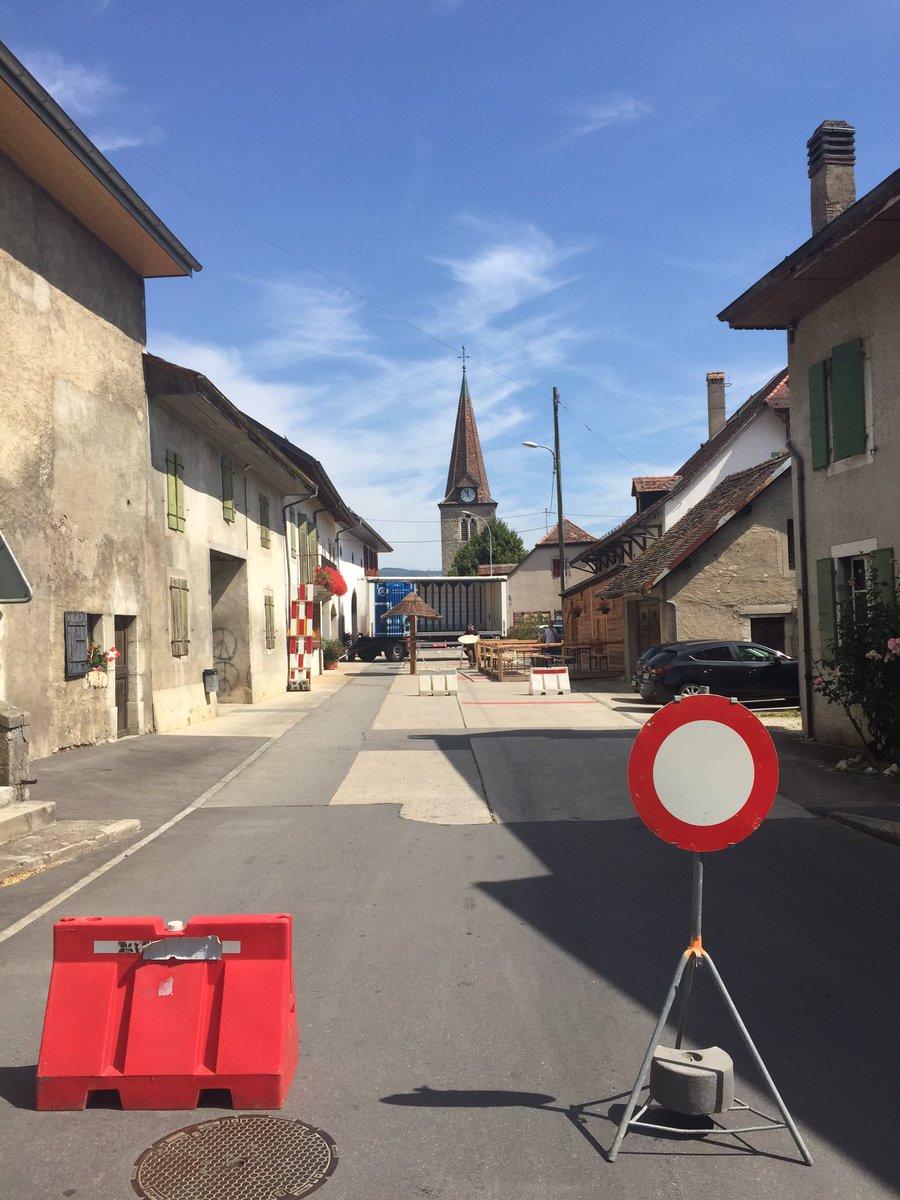 S_i_m_s_'s tweet photo. Il y a des priorités dans la vie, dès aujourd'hui (pour 5 j.) #priorité à la #fête à #Rances #Abbaye des Laboureurs https://t.co/qjKk3lBuRH